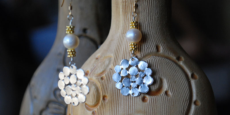 freshwater pearls with white gold petals